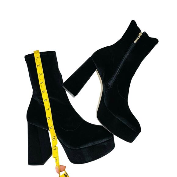Larroudé Dolly retro Y2K Stretch Boot In Black Velvet Sz 10 - Picture 12 of 14